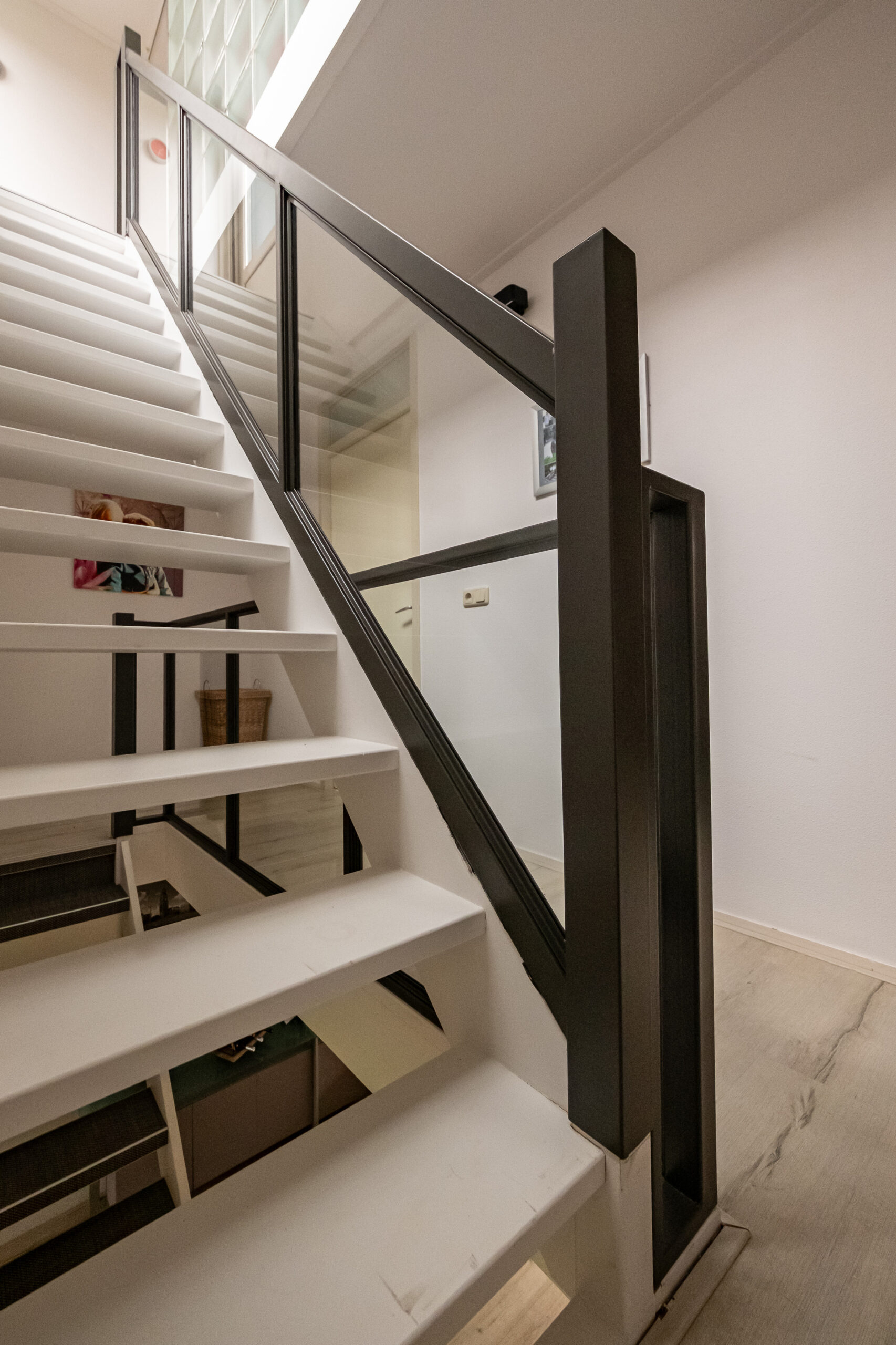Maatwerk trap met balustrade